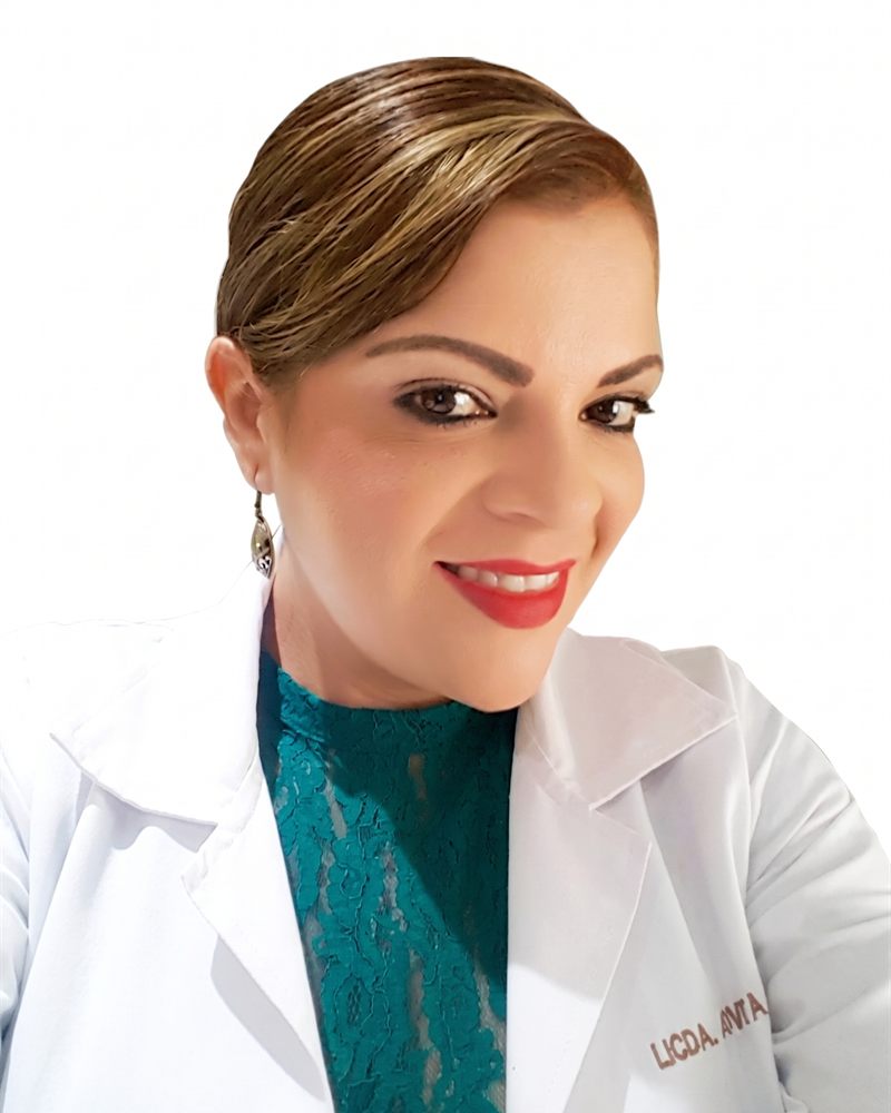 Jovita Herrera, fisioterapeuta de FISES Rehabilitación Integral en zona 9, Guatemala